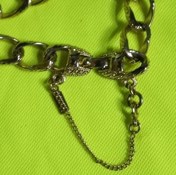 Goldtone monet textured chain bracelet - Picture 3 of 6